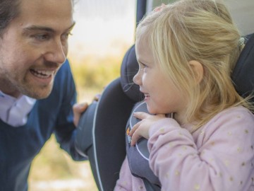 Tot wanneer moeten kinderen in een autostoel? 