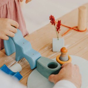 Hoe sensorisch speelgoed de ontwikkeling van kinderen verrijkt (en waarom jij het in huis moet halen)